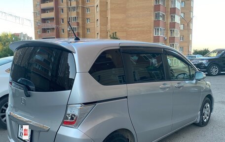 Honda Freed I, 2013 год, 1 200 000 рублей, 4 фотография