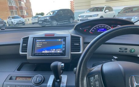Honda Freed I, 2013 год, 1 200 000 рублей, 6 фотография