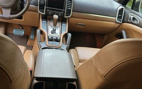 Porsche Cayenne III, 2011 год, 4 000 000 рублей, 8 фотография