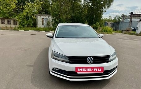 Volkswagen Jetta VI, 2015 год, 1 350 000 рублей, 3 фотография