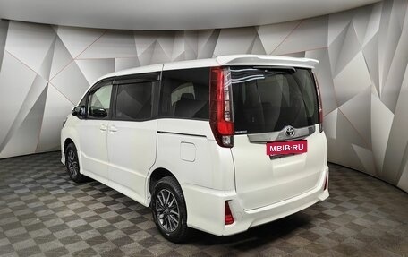Toyota Noah III, 2016 год, 1 865 150 рублей, 4 фотография
