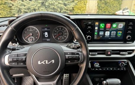 KIA K5, 2021 год, 2 400 000 рублей, 15 фотография