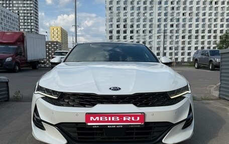 KIA K5, 2021 год, 3 000 000 рублей, 2 фотография