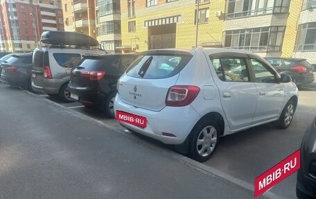 Renault Sandero II рестайлинг, 2015 год, 600 000 рублей, 3 фотография