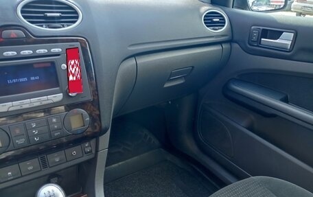 Ford Focus II рестайлинг, 2006 год, 750 000 рублей, 3 фотография