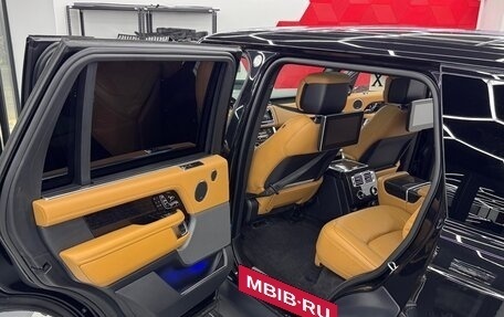 Land Rover Range Rover IV рестайлинг, 2018 год, 7 200 000 рублей, 32 фотография