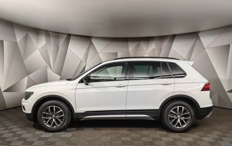 Volkswagen Tiguan II, 2020 год, 2 400 000 рублей, 5 фотография