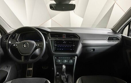 Volkswagen Tiguan II, 2020 год, 2 400 000 рублей, 11 фотография