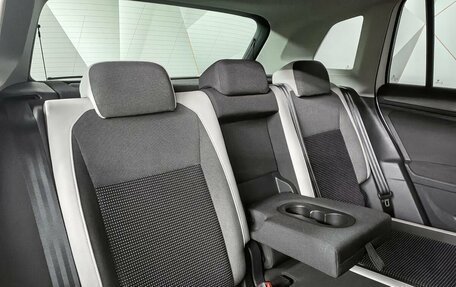 Volkswagen Tiguan II, 2020 год, 2 400 000 рублей, 14 фотография
