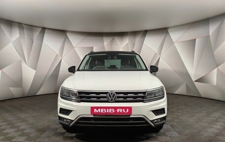 Volkswagen Tiguan II, 2020 год, 2 400 000 рублей, 7 фотография
