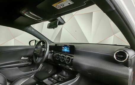Mercedes-Benz A-Класс, 2019 год, 2 193 000 рублей, 13 фотография