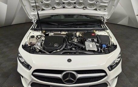 Mercedes-Benz A-Класс, 2019 год, 2 193 000 рублей, 11 фотография