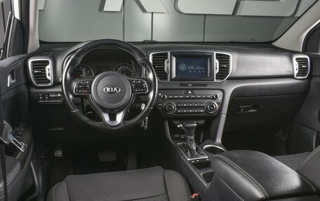 KIA Sportage IV рестайлинг, 2018 год, 1 930 000 рублей, 6 фотография