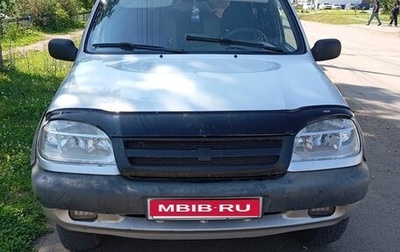 Chevrolet Niva I рестайлинг, 2003 год, 235 000 рублей, 1 фотография