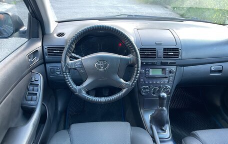 Toyota Avensis III рестайлинг, 2006 год, 650 000 рублей, 14 фотография