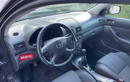 Toyota Avensis III рестайлинг, 2006 год, 650 000 рублей, 13 фотография