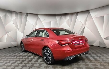 Mercedes-Benz A-Класс, 2020 год, 2 750 000 рублей, 4 фотография