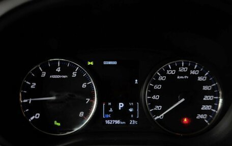Mitsubishi Outlander III рестайлинг 3, 2019 год, 1 699 000 рублей, 20 фотография