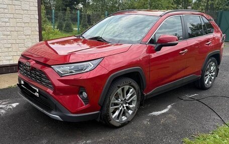 Toyota RAV4, 2021 год, 3 500 000 рублей, 3 фотография