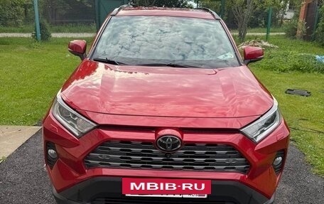 Toyota RAV4, 2021 год, 3 500 000 рублей, 2 фотография