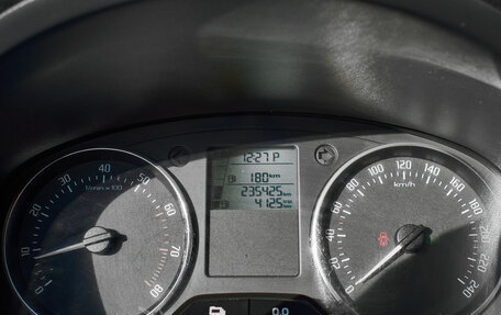 Skoda Fabia II, 2013 год, 765 000 рублей, 15 фотография