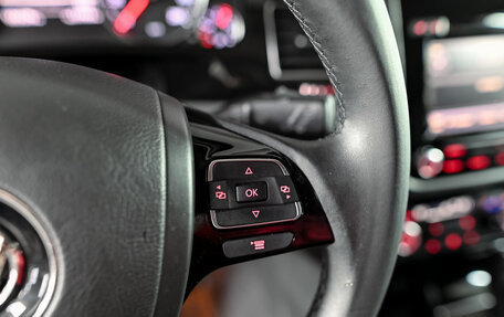 Volkswagen Touareg III, 2012 год, 2 620 000 рублей, 15 фотография