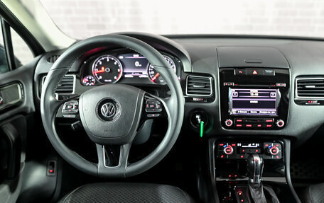 Volkswagen Touareg III, 2012 год, 2 620 000 рублей, 18 фотография
