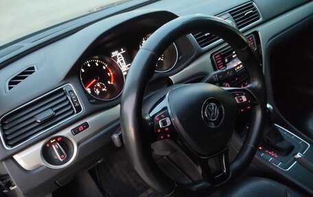 Volkswagen Passat B7, 2015 год, 1 550 000 рублей, 10 фотография