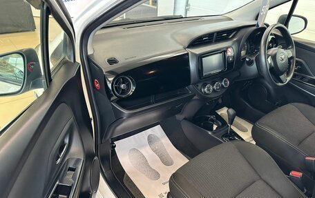 Toyota Vitz, 2019 год, 1 179 000 рублей, 12 фотография