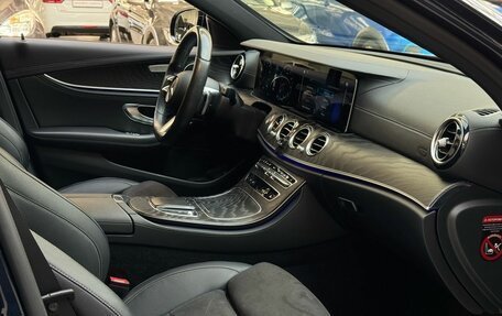 Mercedes-Benz E-Класс, 2020 год, 4 100 000 рублей, 25 фотография