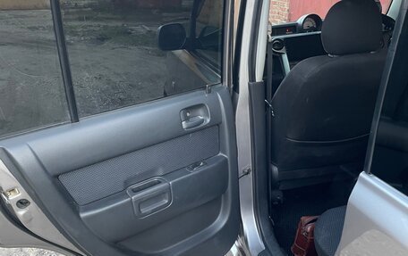 Toyota bB I рестайлинг, 2003 год, 450 000 рублей, 20 фотография