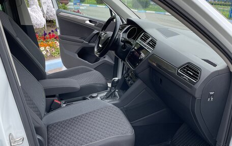 Volkswagen Tiguan II, 2018 год, 2 100 000 рублей, 12 фотография