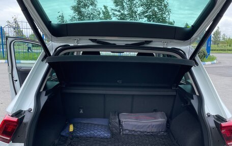 Volkswagen Tiguan II, 2018 год, 2 100 000 рублей, 16 фотография