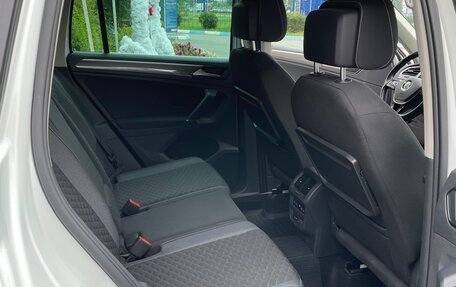 Volkswagen Tiguan II, 2018 год, 2 100 000 рублей, 14 фотография