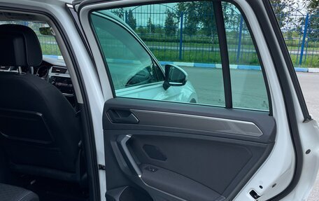 Volkswagen Tiguan II, 2018 год, 2 100 000 рублей, 15 фотография