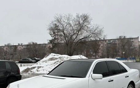 Mercedes-Benz E-Класс, 1996 год, 290 000 рублей, 3 фотография
