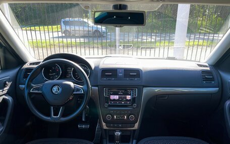 Skoda Yeti I рестайлинг, 2015 год, 1 559 000 рублей, 10 фотография