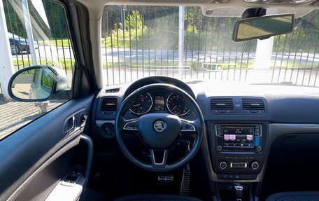Skoda Yeti I рестайлинг, 2015 год, 1 559 000 рублей, 11 фотография