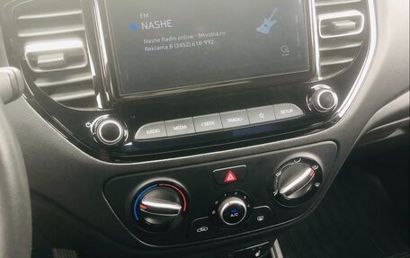 Hyundai Solaris II рестайлинг, 2021 год, 1 700 000 рублей, 12 фотография
