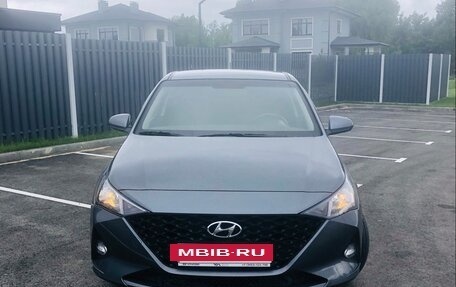Hyundai Solaris II рестайлинг, 2021 год, 1 700 000 рублей, 3 фотография