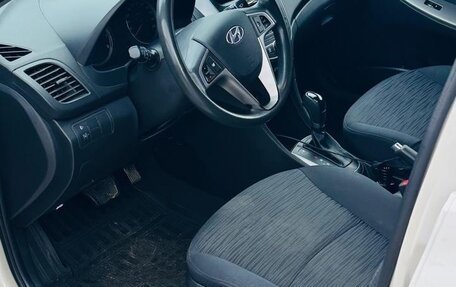 Hyundai Solaris II рестайлинг, 2015 год, 1 200 000 рублей, 5 фотография