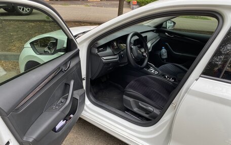 Skoda Octavia IV, 2021 год, 2 500 000 рублей, 2 фотография