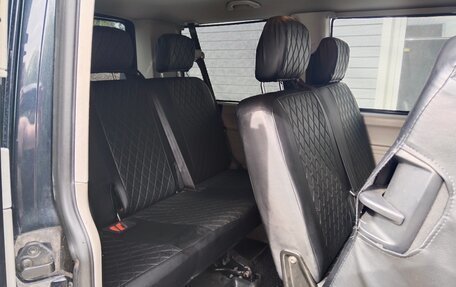 Volkswagen Caravelle T6 рестайлинг, 2015 год, 2 380 000 рублей, 8 фотография