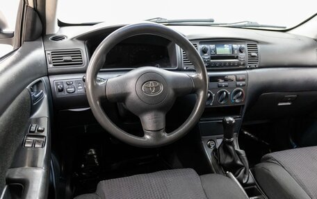 Toyota Corolla, 2005 год, 618 000 рублей, 14 фотография