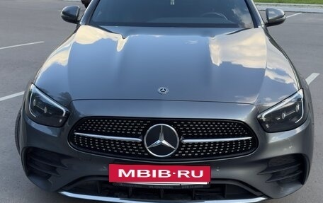 Mercedes-Benz E-Класс, 2020 год, 5 300 000 рублей, 2 фотография