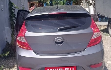 Hyundai Solaris II рестайлинг, 2013 год, 950 000 рублей, 11 фотография