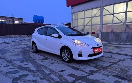 Toyota Aqua I, 2012 год, 670 000 рублей, 1 фотография