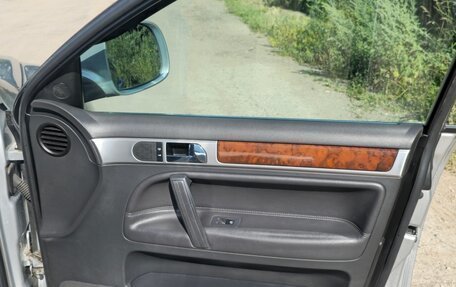 Volkswagen Touareg III, 2008 год, 1 200 000 рублей, 22 фотография