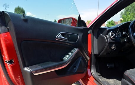 Mercedes-Benz CLA, 2013 год, 1 850 000 рублей, 13 фотография
