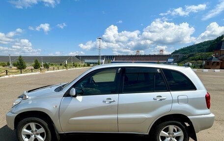 Toyota RAV4, 2005 год, 970 000 рублей, 3 фотография